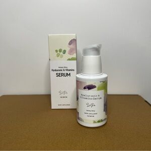 Glamfox - Velvety Shiny Hyaluronic & Vitamins Serum -‎ 50 ml / 1.69 fl oz.